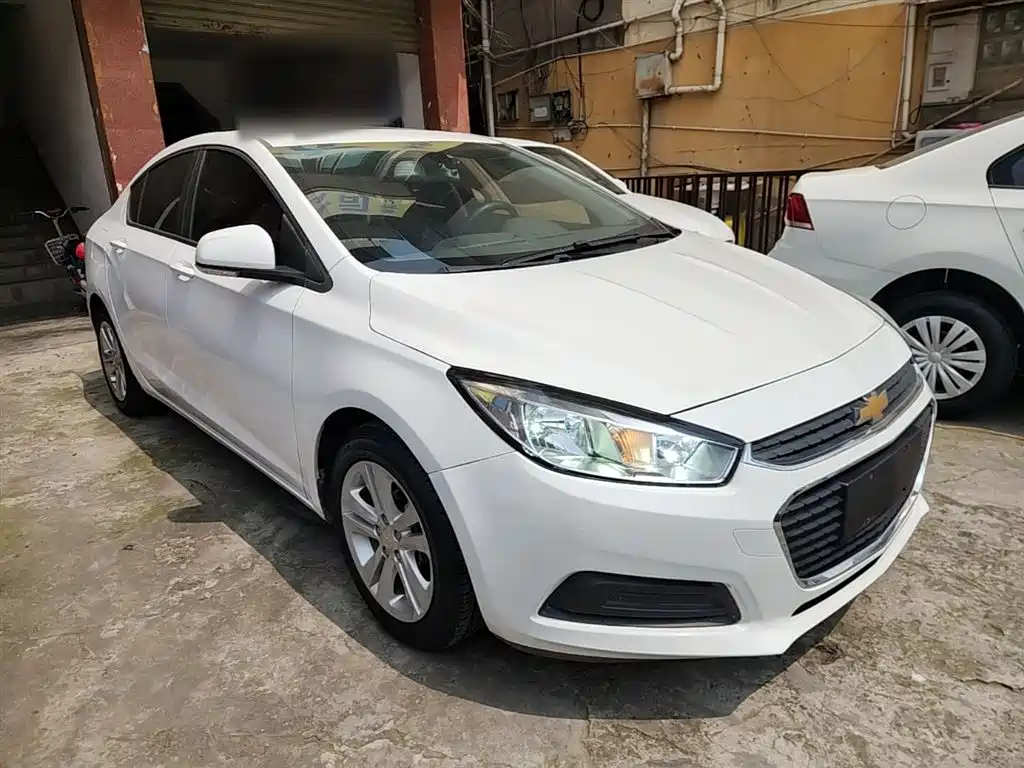 Chevrolet Cruze 2016 1.5L Automatic Fashion Sunroof Edition фото 4