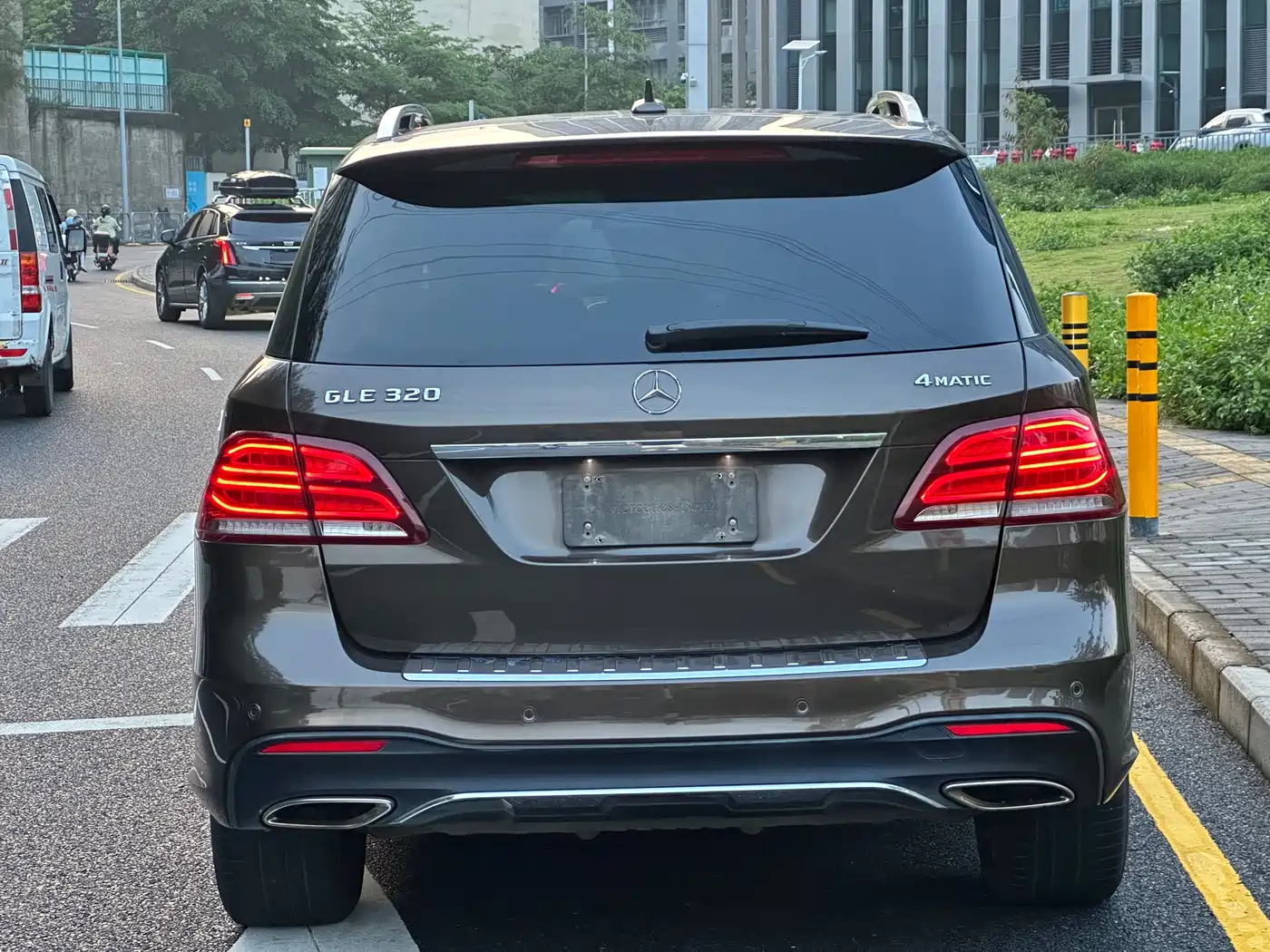 Mercedes-Benz GLE 2016 GLE 320 4MATIC Dynamic фото 4