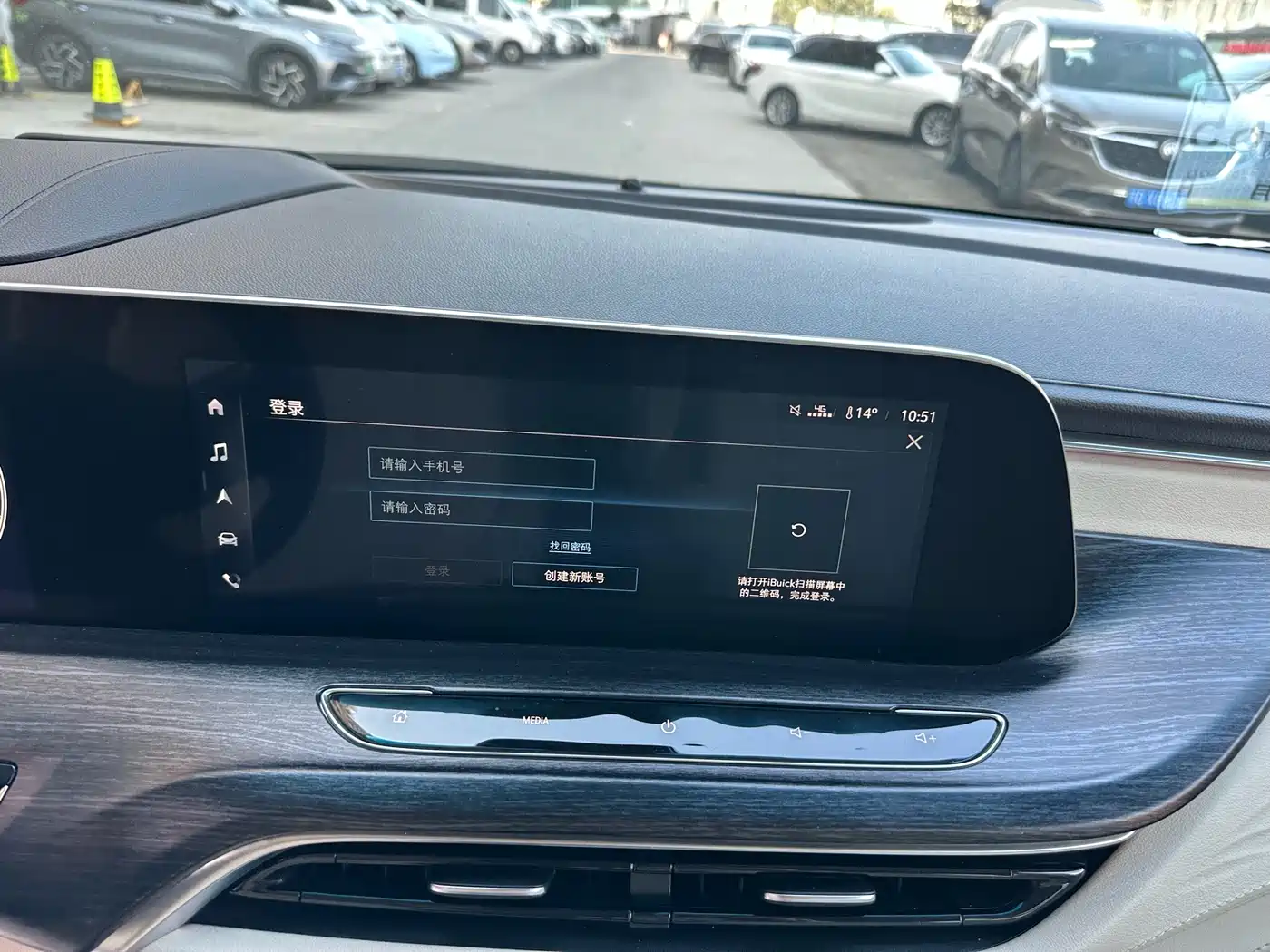 Buick GL8 2021 Avenir Aivia 7-Seater Family Edition фото 22