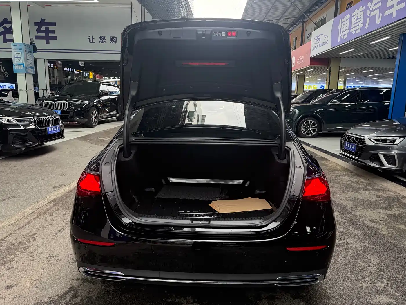 Mercedes-Benz E-Class 2025 E 300 L Luxury фото 19