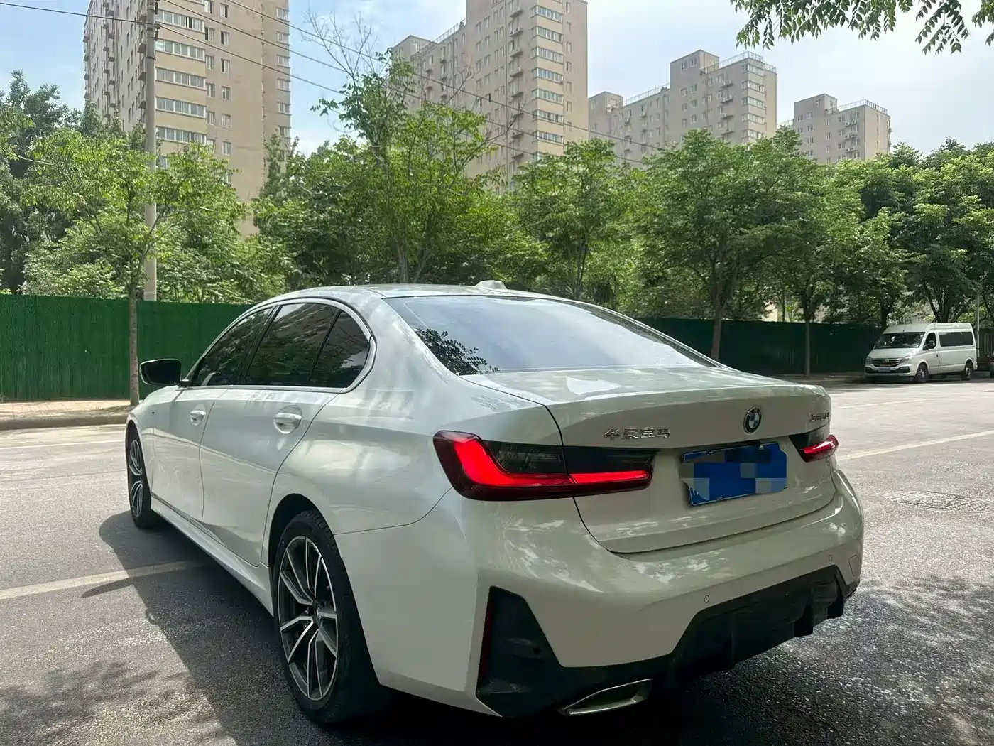 BMW 3 Series 2024 320Li M Sport Package фото 9