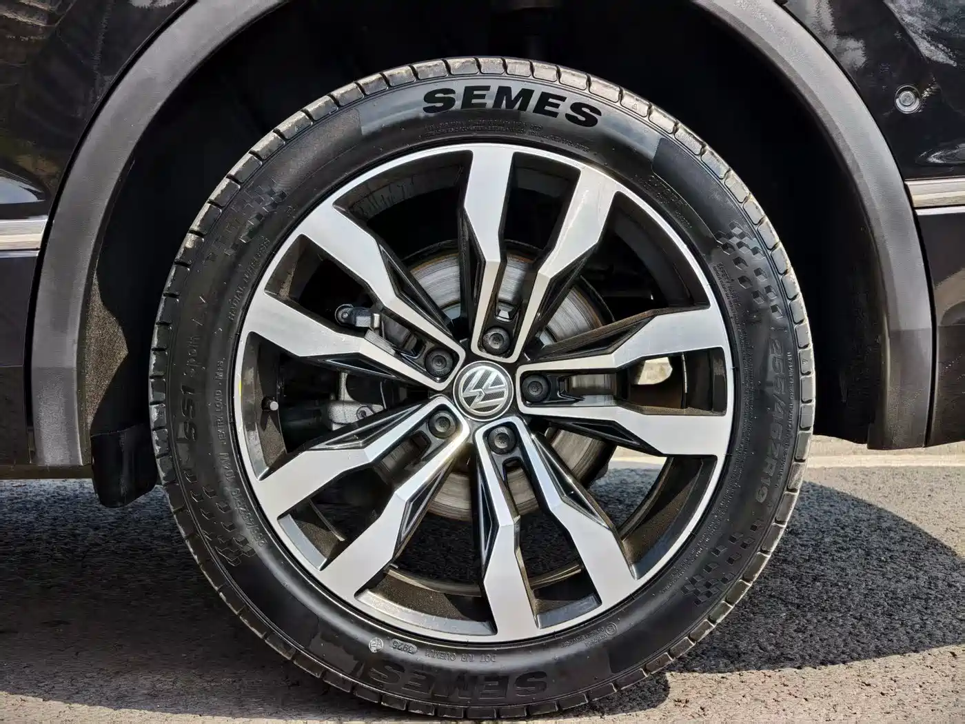 Volkswagen Tiguan L 2020 330TSI Auto 2WD R-Line Flagship China VI фото 16