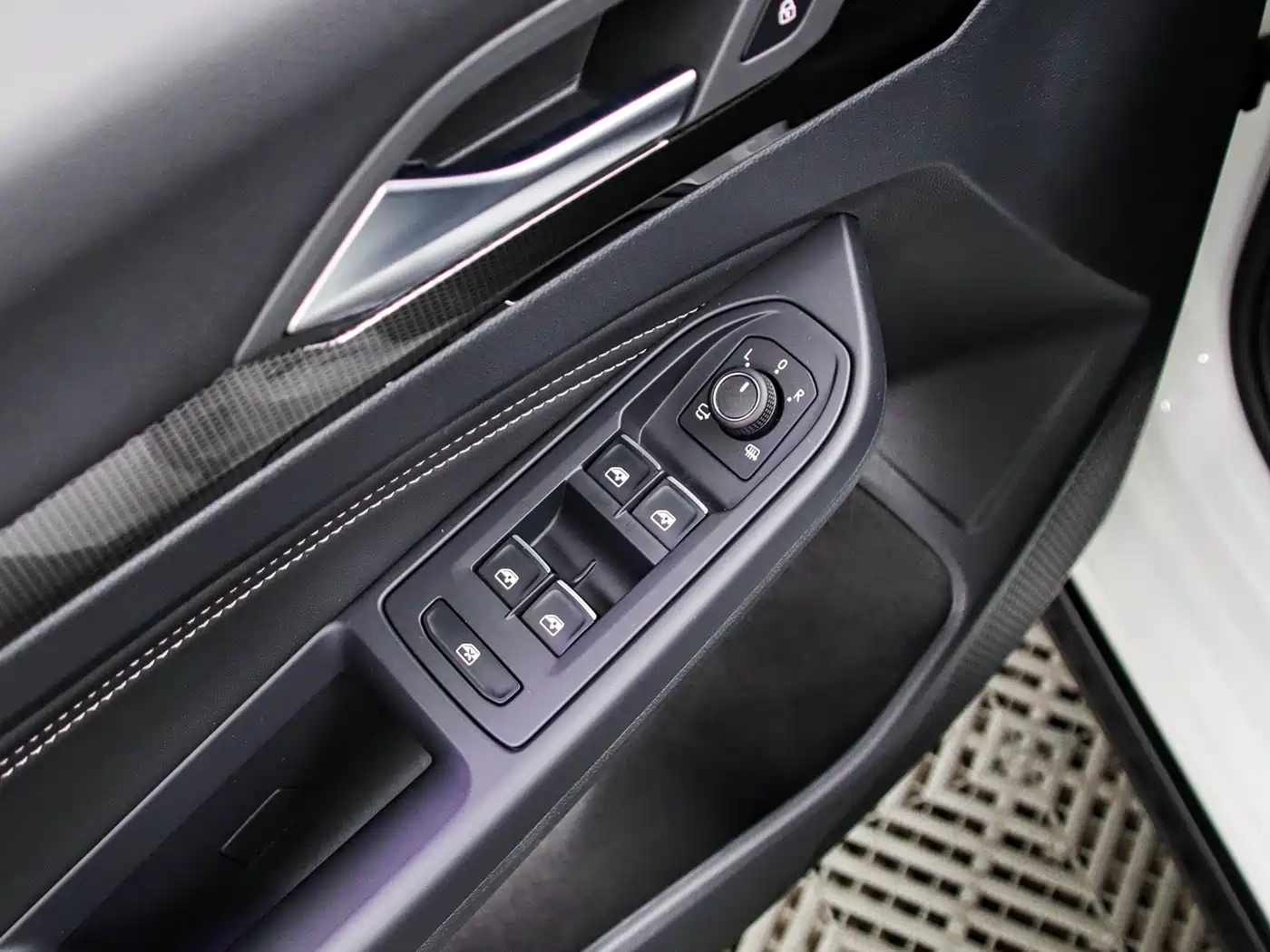Volkswagen Golf 2021 280TSI DSG R-Line фото 6