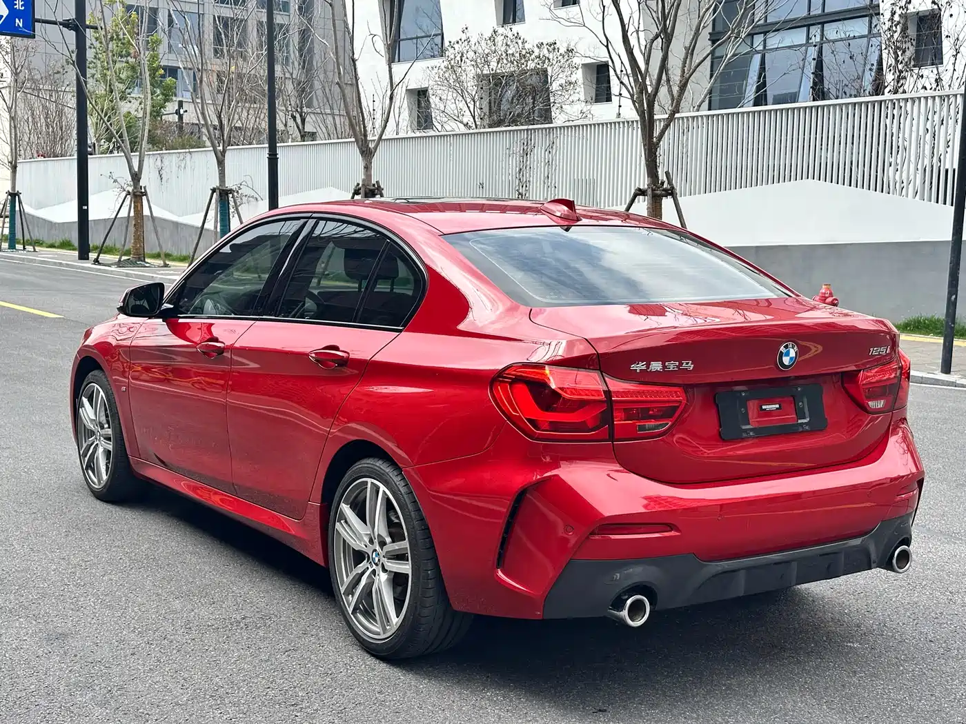 BMW 1 Series 2020 Model 125i Leading M Sport Package фото 7