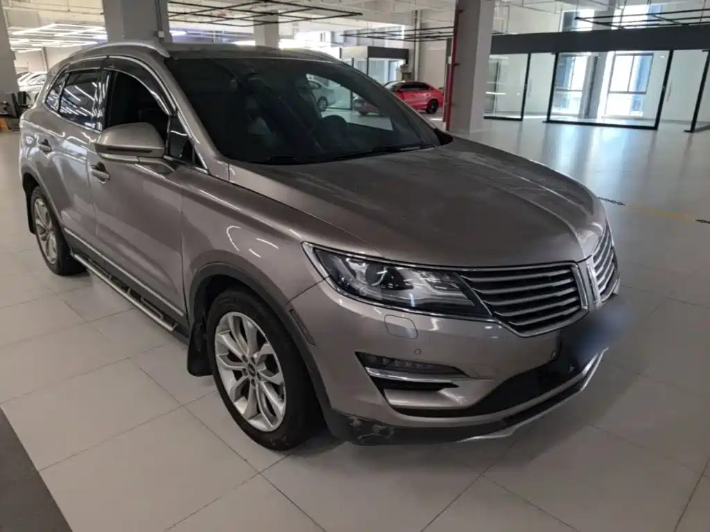 Photo 4 - Lincoln MKC
