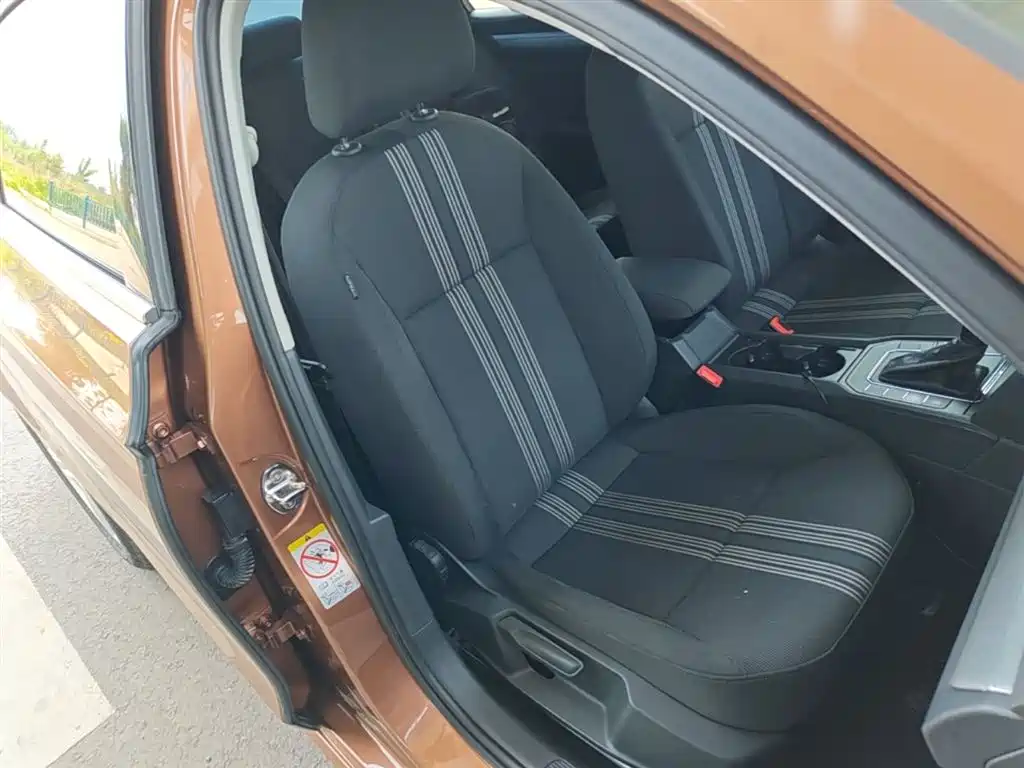 Volkswagen Lamando 2017 230TSI DSG Trend Edition фото 25