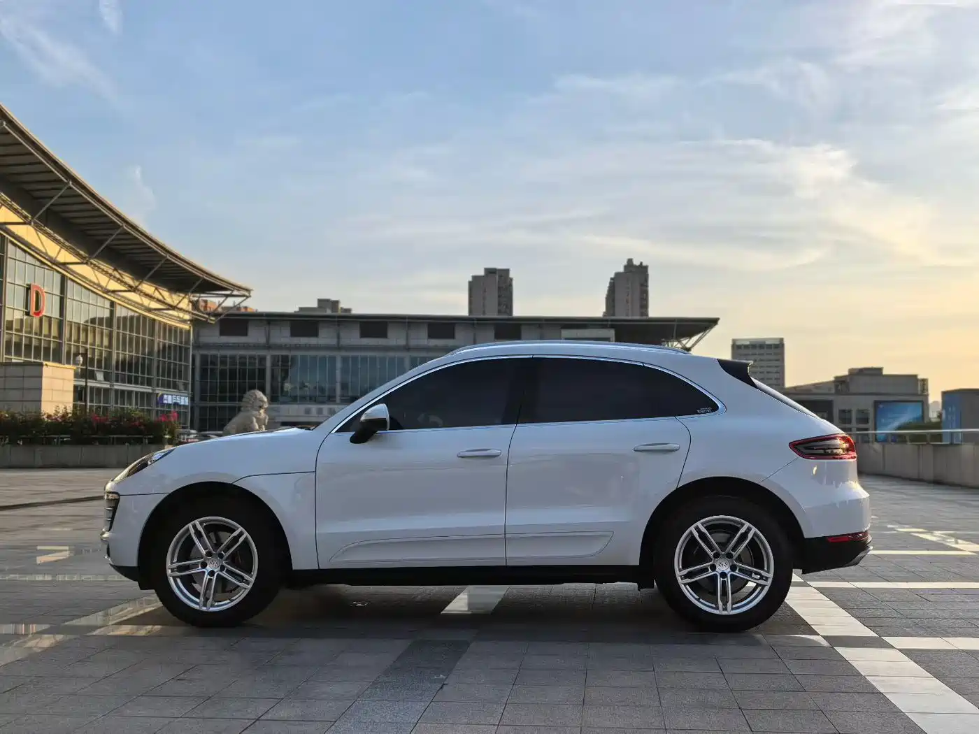 Porsche Macan 2017 Macan 2.0T фото 3