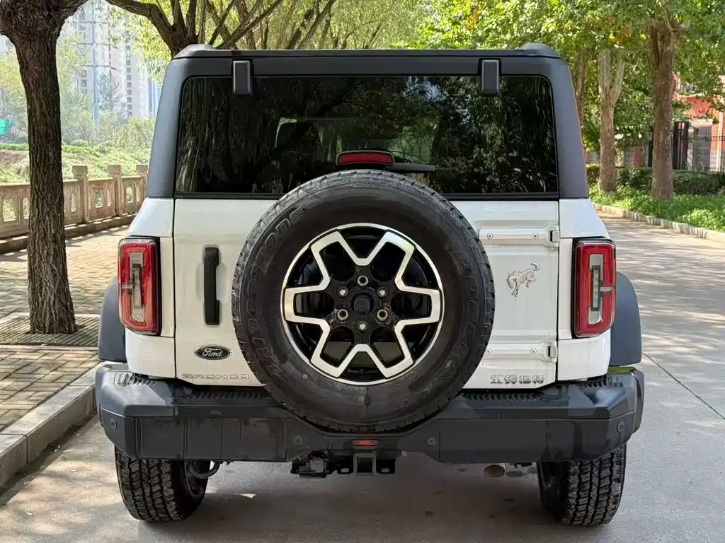Ford Bronco 2025 2024 2.3T Badlands