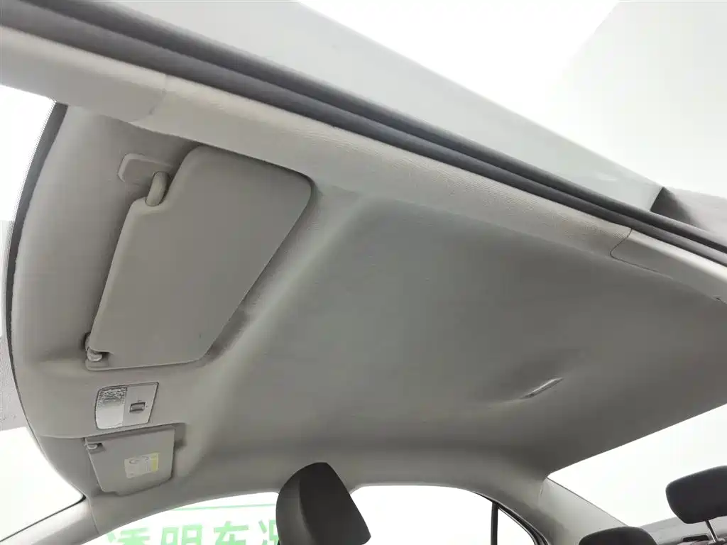 Volkswagen Jetta 2019 Dream Edition 1.5L Manual Fashion фото 14