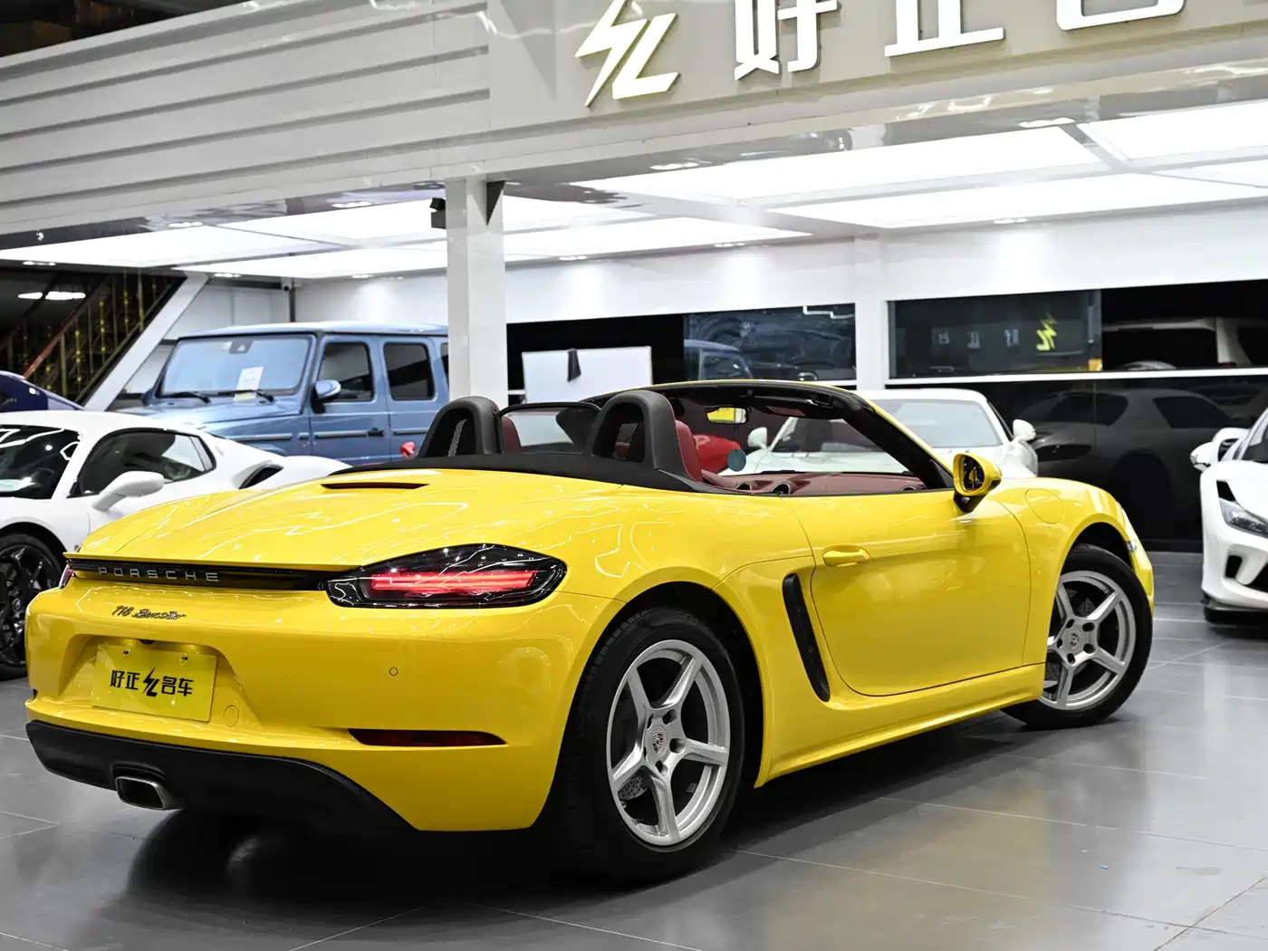 Porsche 718 2022 Boxster 2.0T фото 8