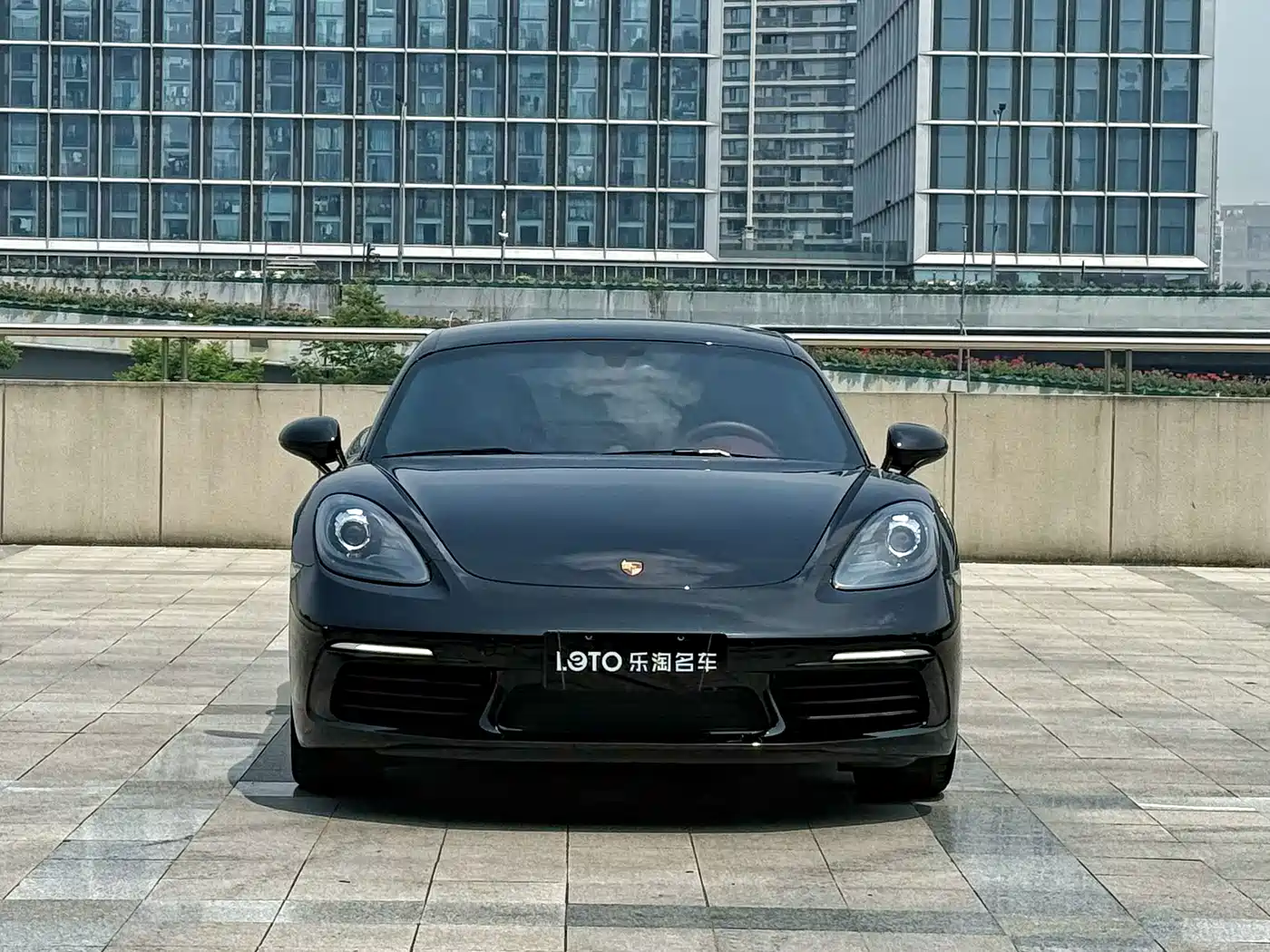 Porsche 718 2018 Cayman 2.0T фото 2