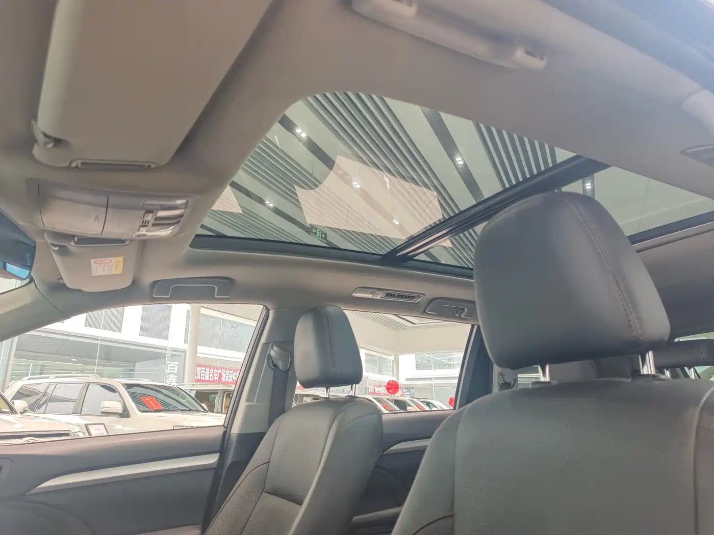 Toyota Highlander 2018 2.0T 4WD Luxury 7-seater (China V) фото 11