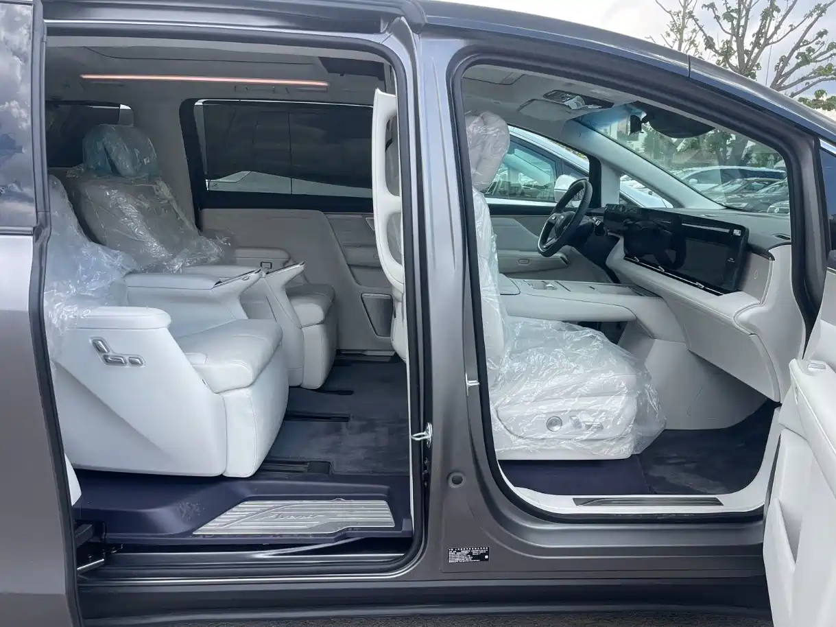 Buick Zhijing Shijia 2026 AWD Base Model фото 23
