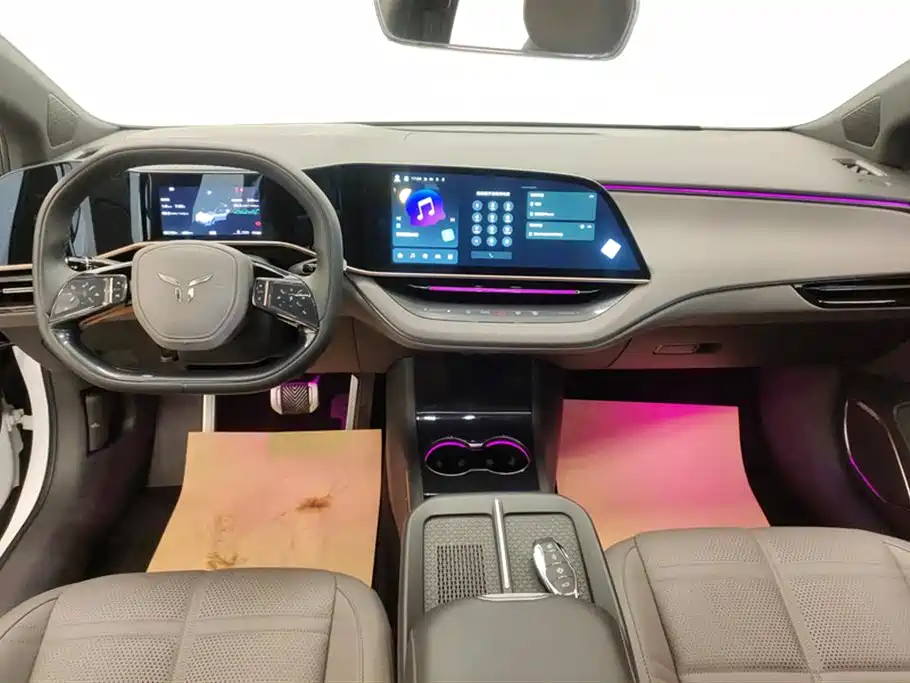 Hongqi EH7 2024 690 Pro фото 12