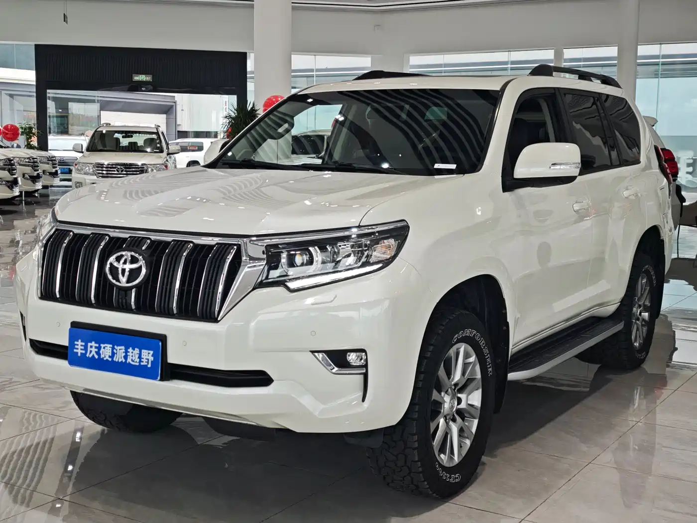 Toyota Prado 2018 3.5L Automatic TX-L Rear-mounted Spare Tire