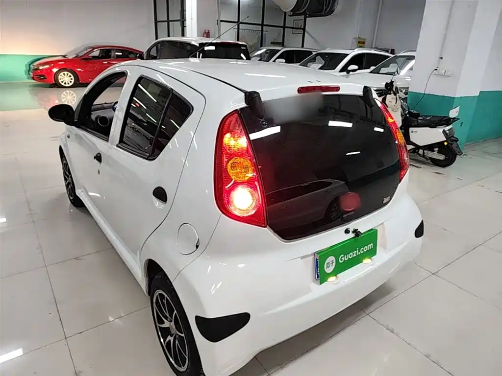 BYD F0 2015 1.0L AMT Xuan Cool Edition фото 23