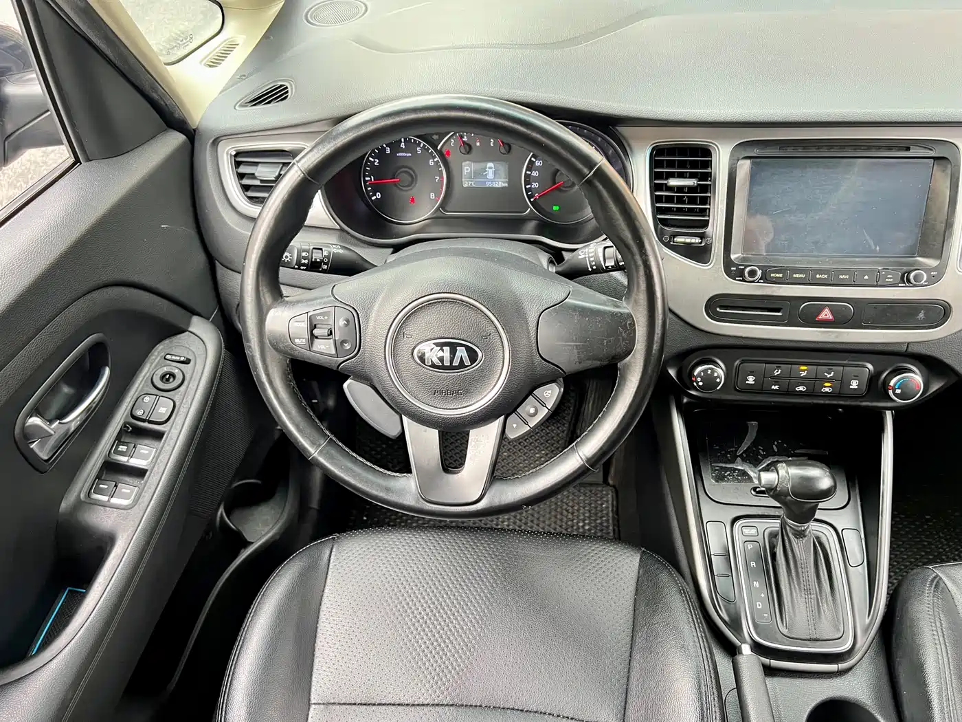 Kia Carens 2013 2.0L 7-Seat Auto Standard China IV фото 10