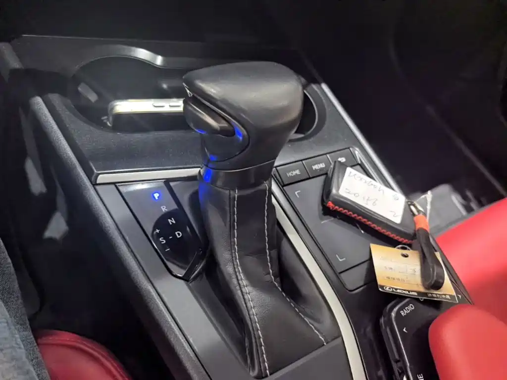 Lexus UX 2019 2019 260h Explore Fun Edition China VI