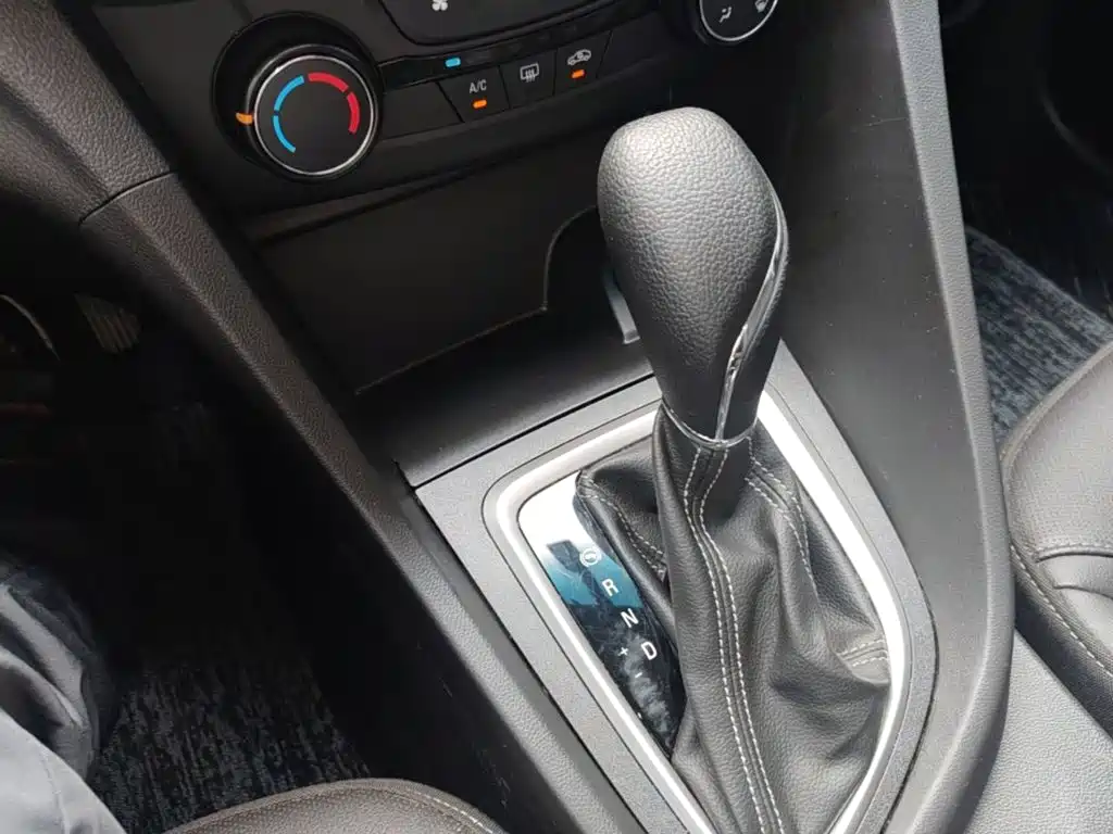 Фото 14 - Buick Excelle