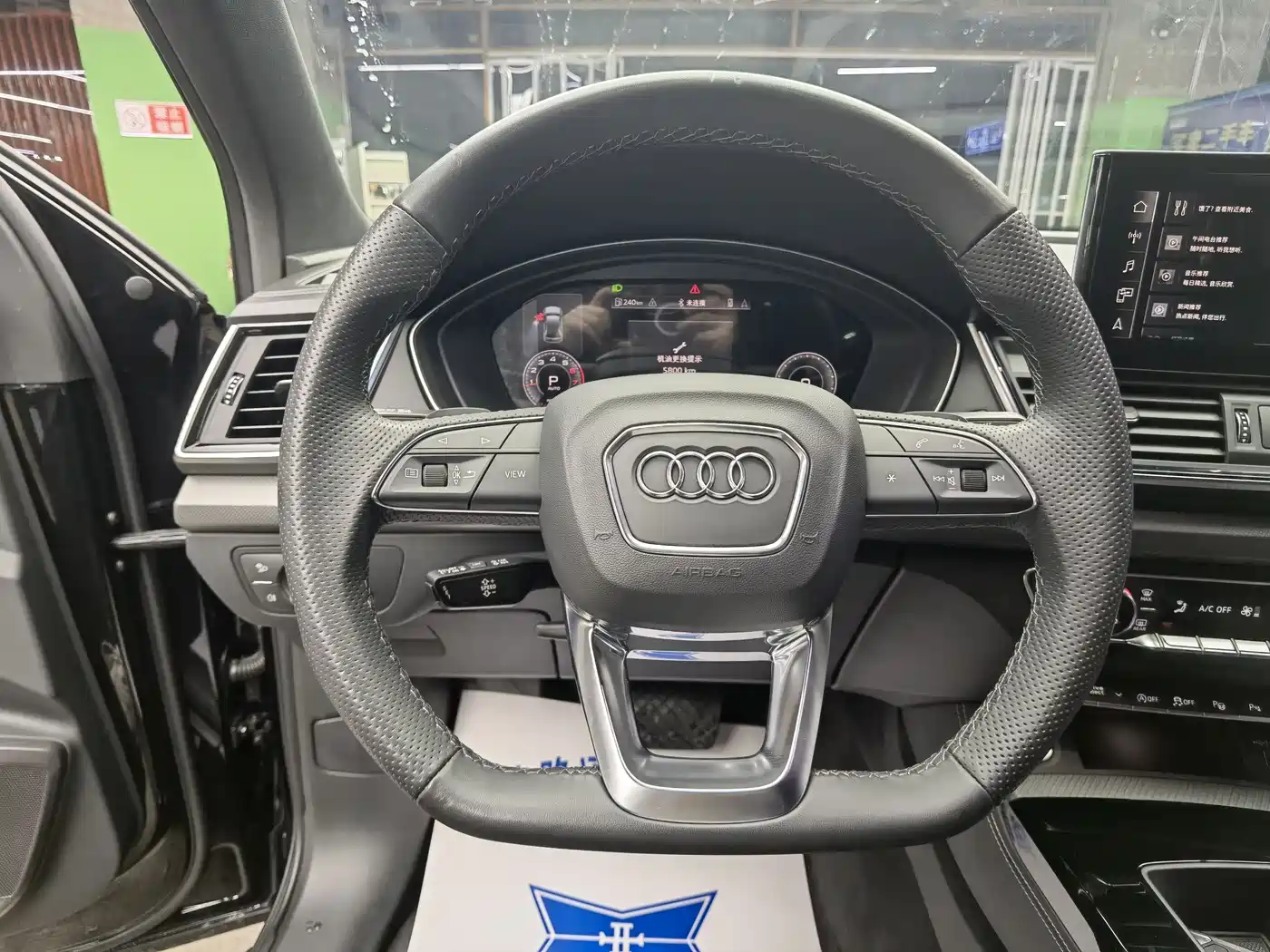 Audi Q5L Sportback 2022 Facelift 40 TFSI Luxury Style фото 10