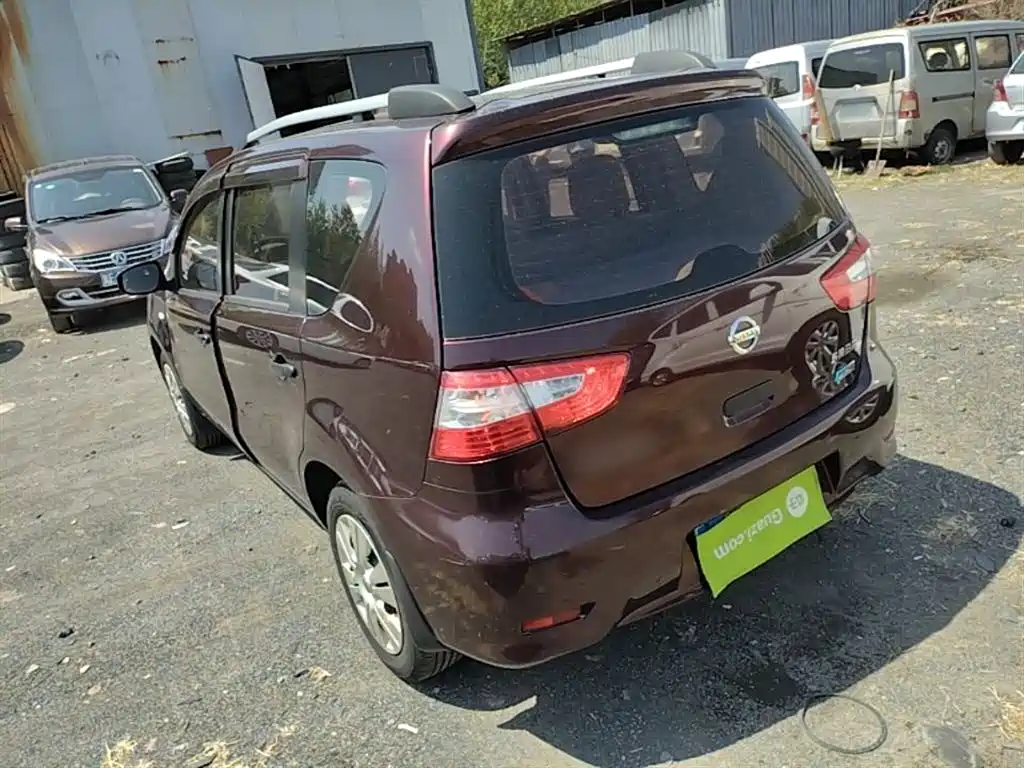 Nissan Livina 2015 2015 1.6XE CVT Comfort Edition