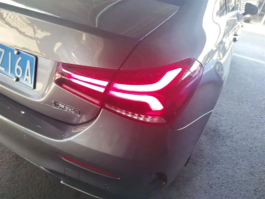 Mercedes-Benz A-Class 2021 A 200 L Sport Sedan Fashion Edition фото 24