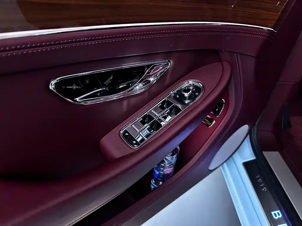 Bentley Continental 2020 4.0T GT V8 фото 16