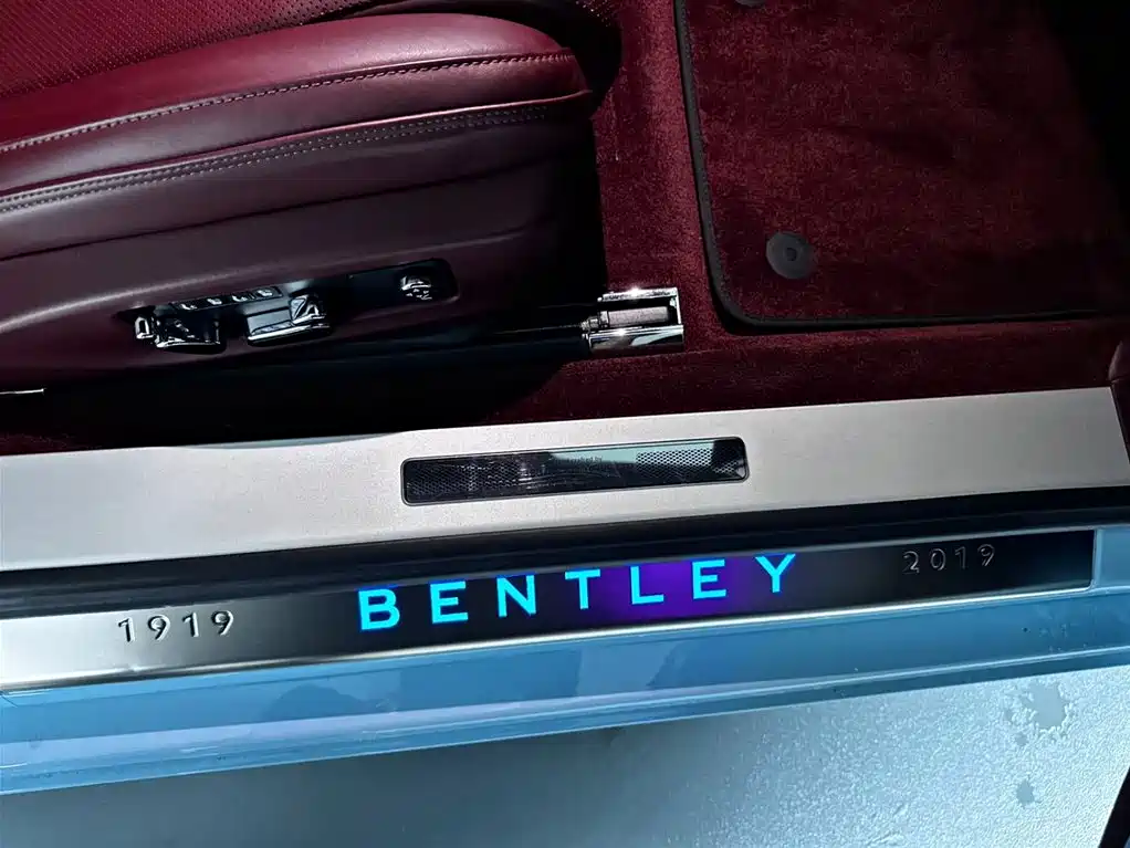 Bentley Continental 2020 4.0T GT V8 фото 22