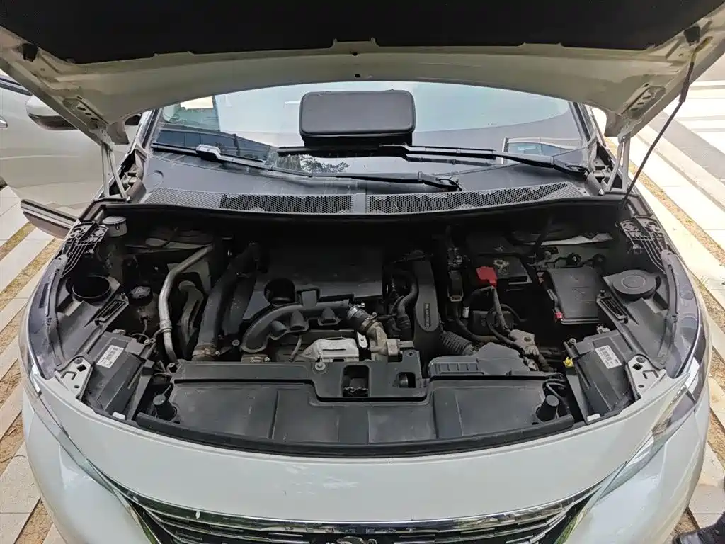 Peugeot 5008 2019 350THP 7-seat Elite Edition фото 11