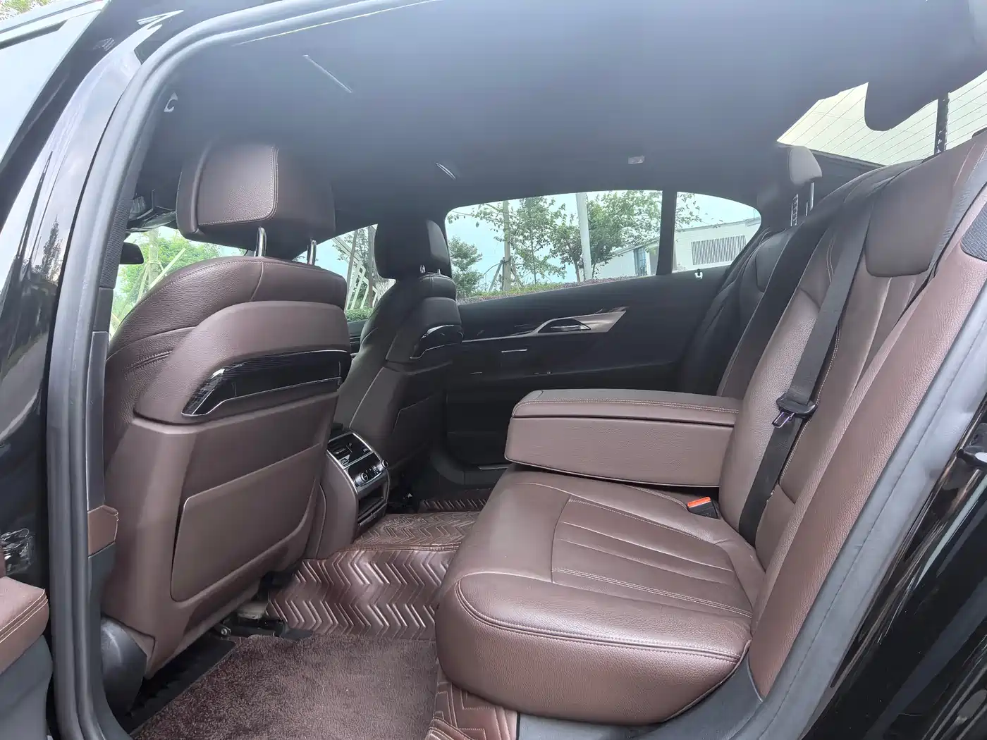 BMW 7 Series 2018 730Li Leading Type M Sport Package фото 12