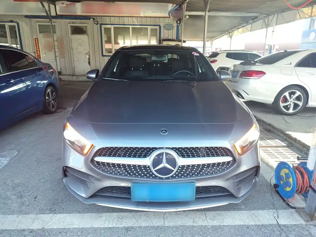 MERCEDES-BENZ CLASS A
