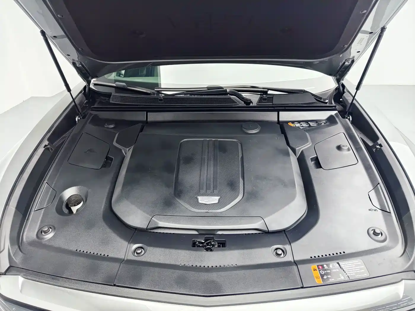 Cadillac IQ Rui Ge 2025 2022 RWD Long Range Luxury Edition