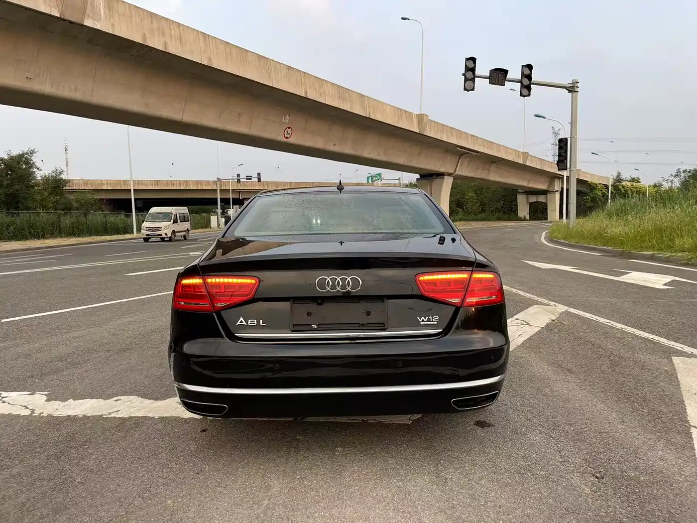Audi A8 2012 A8L 45 TFSI quattro Comfort фото 7