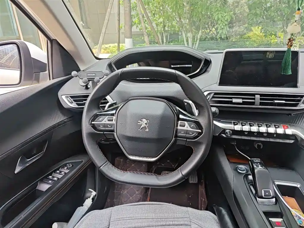 Peugeot 5008 2019 350THP 7-seat Elite Edition фото 3