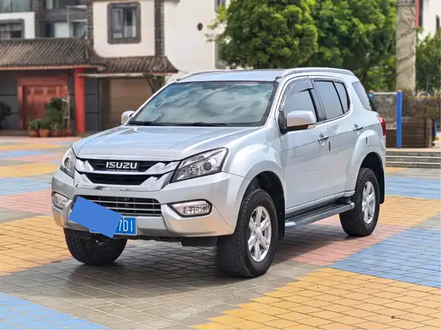  Isuzu mu-X Ranger 2017 3.0T 4WD Automatic Premium 5-seater China V