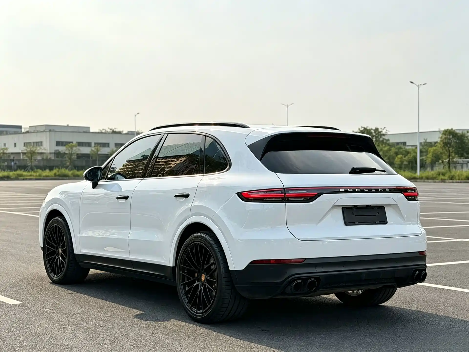 Фото 9 - Porsche Cayenne