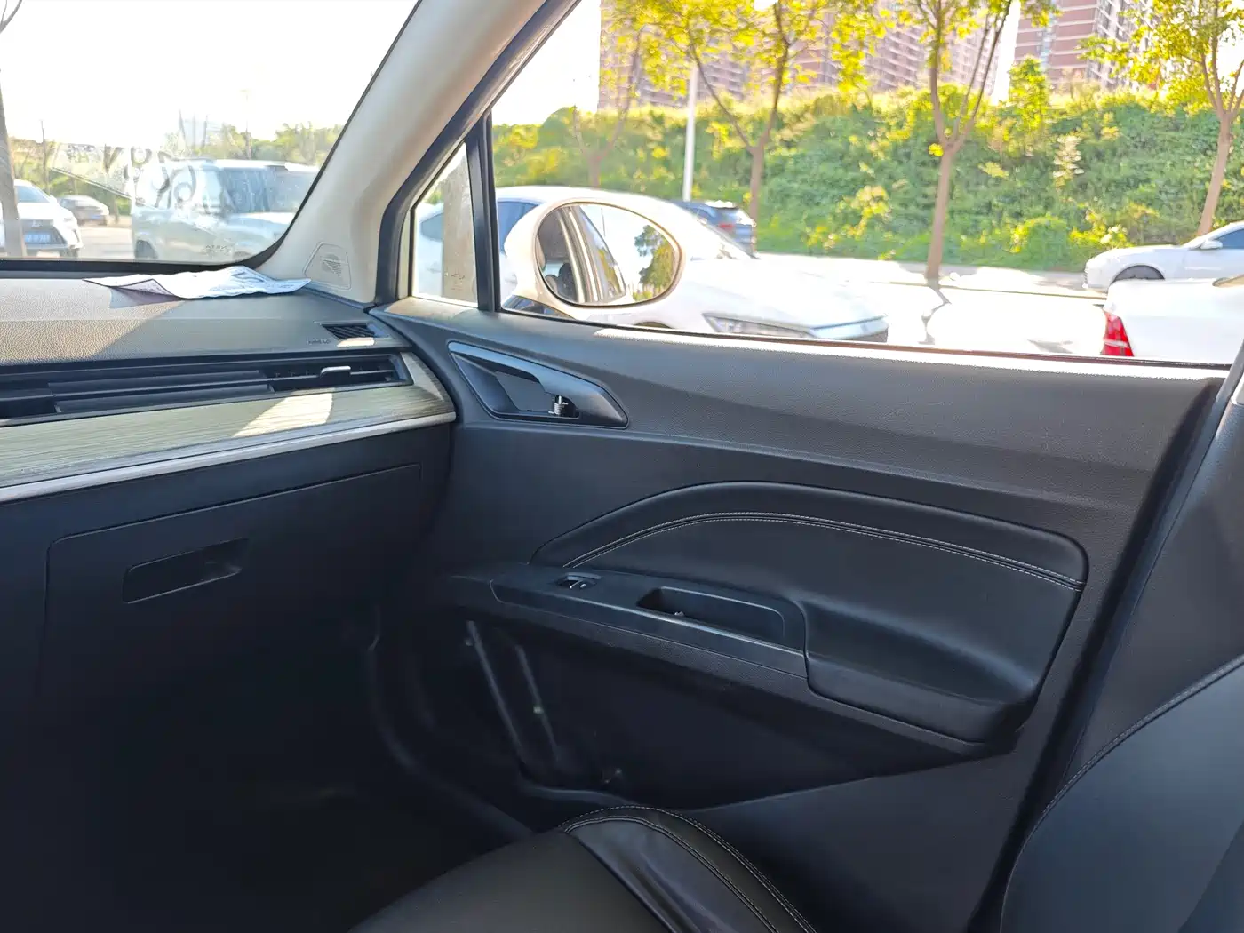 Nezha Auto Nezha V 2023 2022 Tide 300 Lite Ternary Lithium