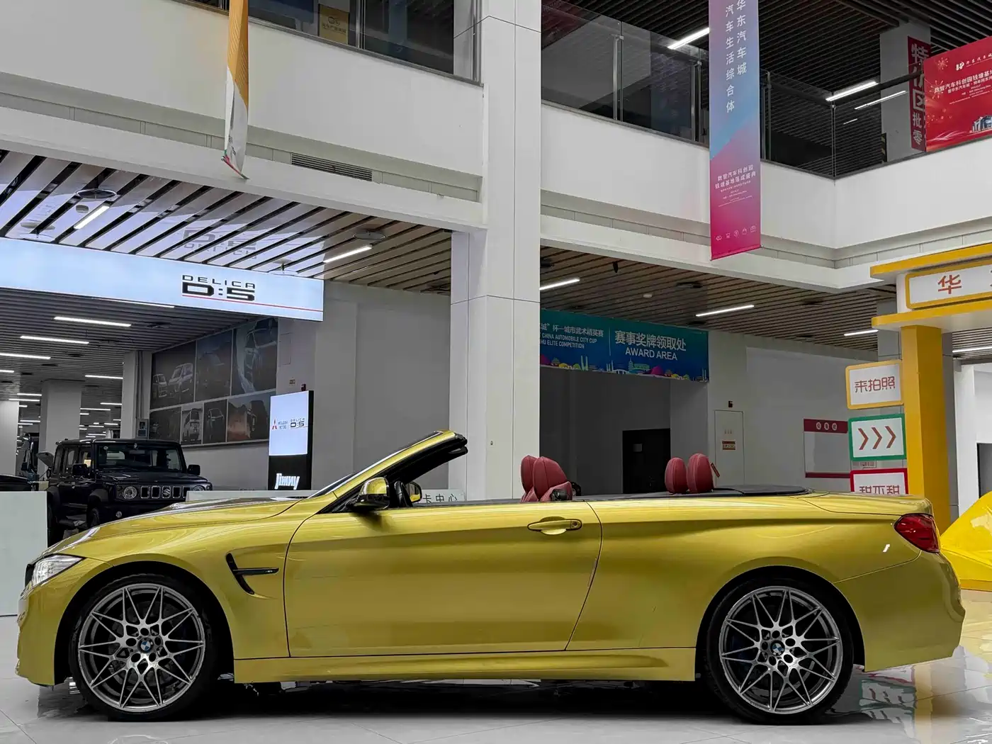 BMW M4 2016 M4 Convertible Racing Limited Edition фото 5