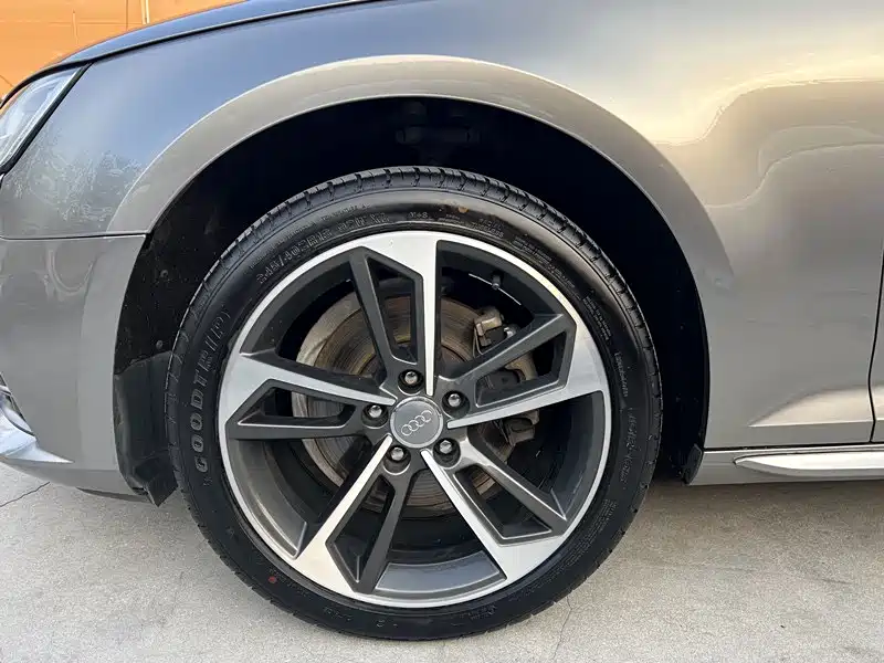 Audi A4L 2017 40 TFSI Progressive фото 13