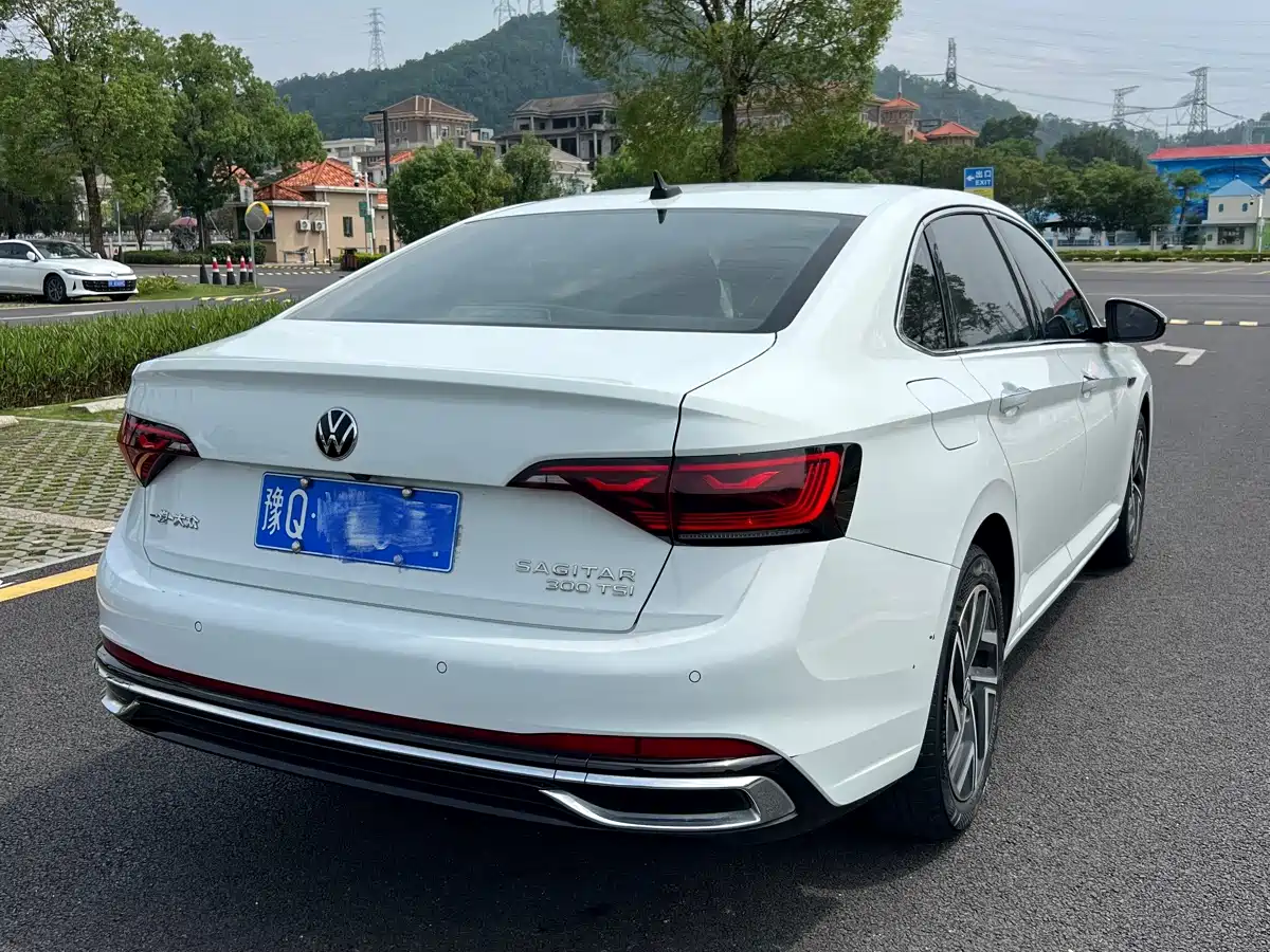 Volkswagen Sagitar 2023 300TSI DSG Surpassing Edition фото 6