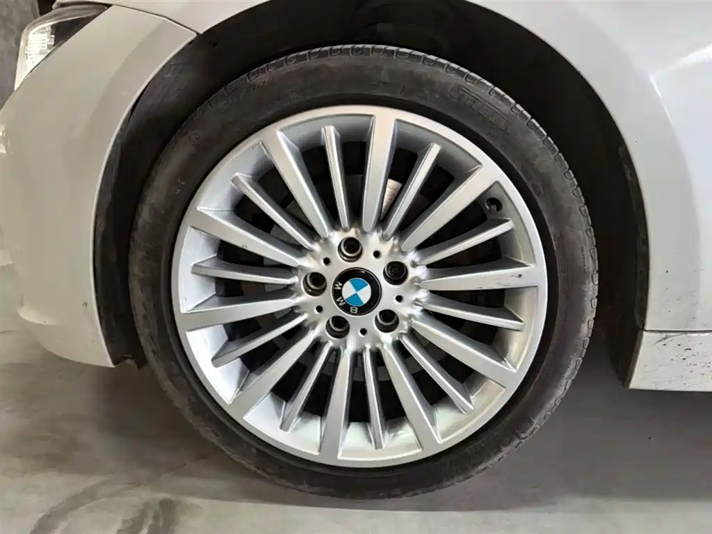 BMW 3 Series 2018 320Li Fashion Style фото 23