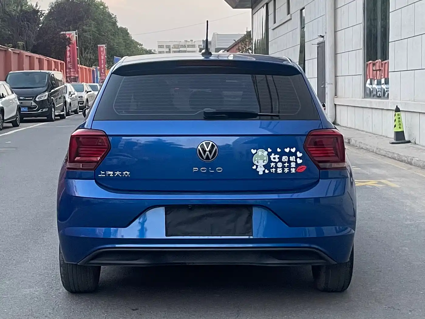 Volkswagen Polo 2021 Plus 1.5L Automatic Colorful Tech Edition фото 10