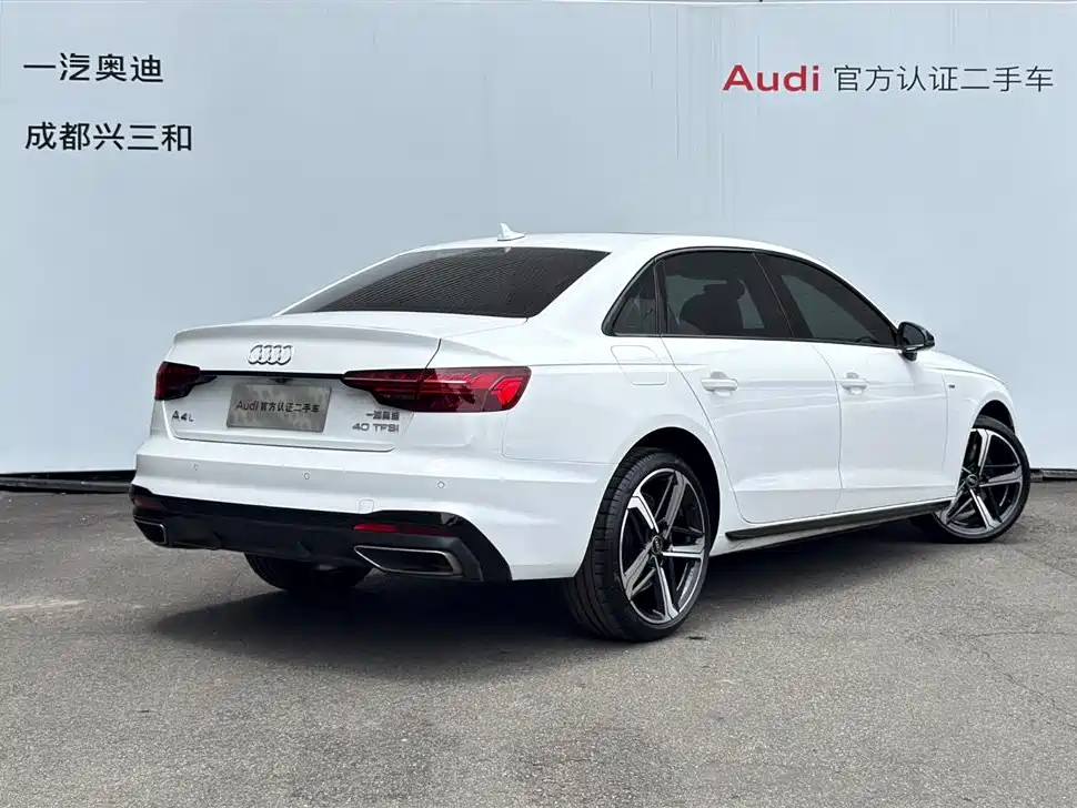 Audi A4L 2023 40 TFSI Luxury Sport фото 4