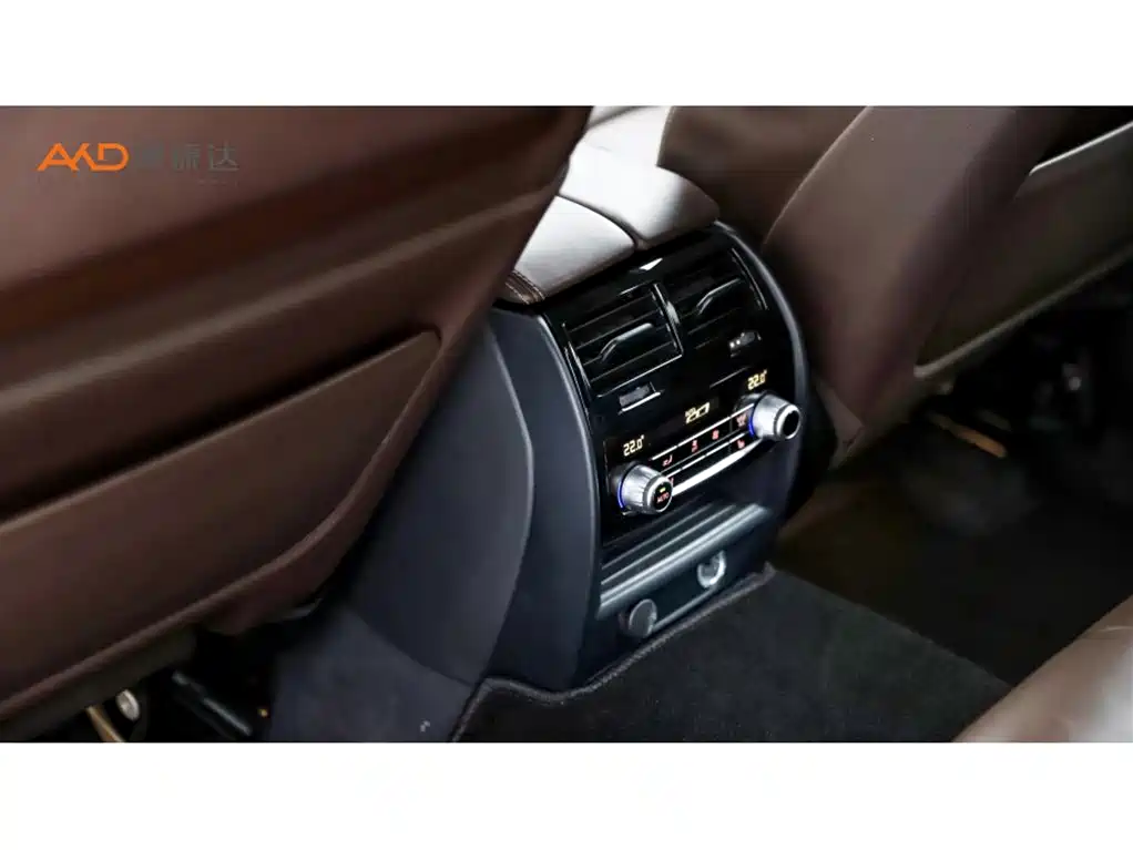 BMW 6 Series GT 2019 630i M Sport Grand Tourer Edition фото 9