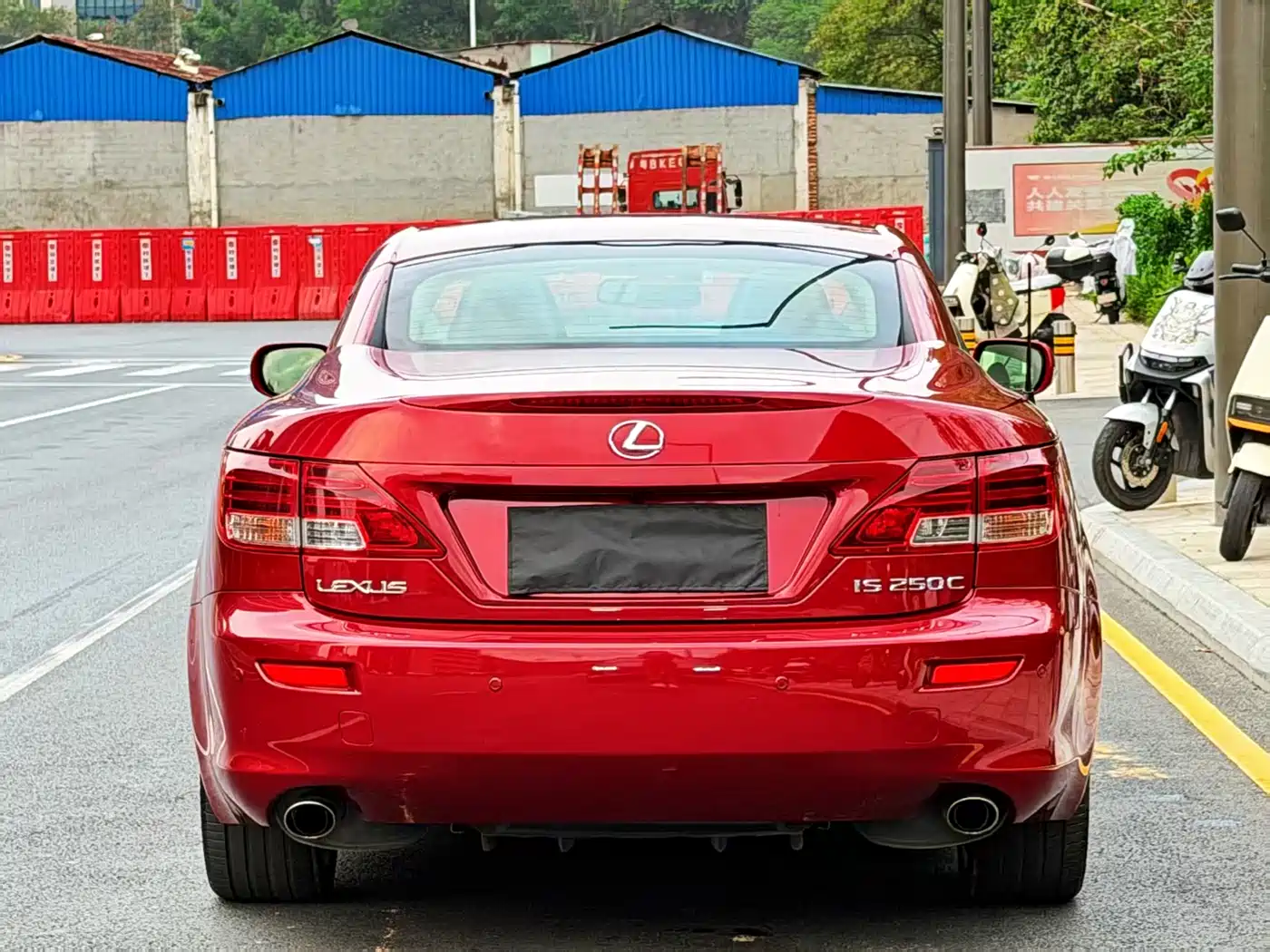 Lexus IS 2011 250C фото 6