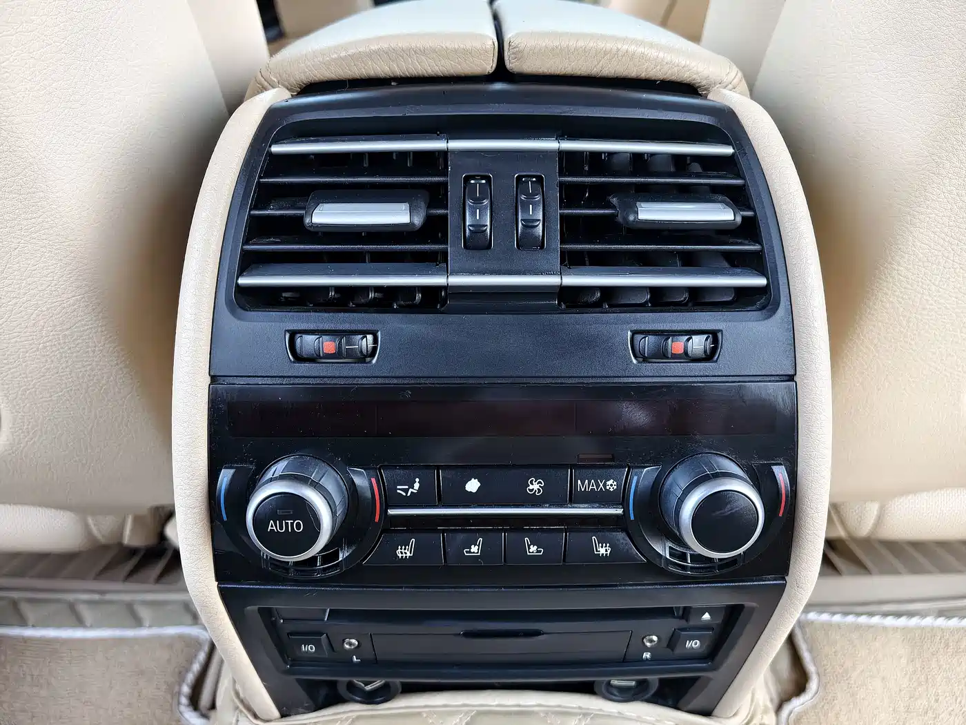 BMW 7 Series 2010 2009 730Li Leading