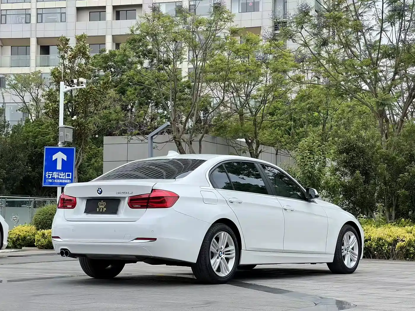 BMW 3 Series 2017 320Li Fashion фото 6