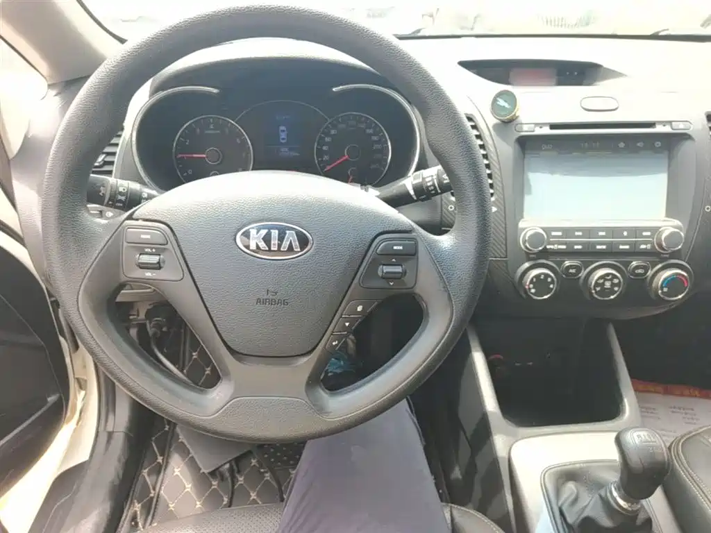 Kia K3 2015 1.6L Manual GL фото 10