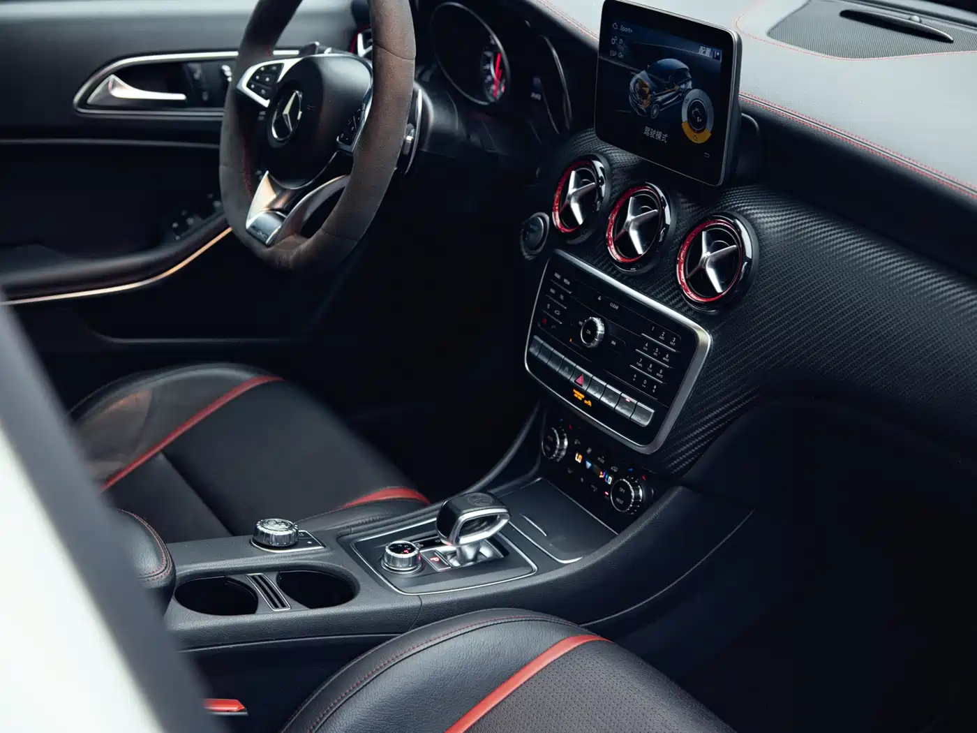 Mercedes-Benz A-Class AMG (Import) 2016 AMG A 45 4MATIC фото 23