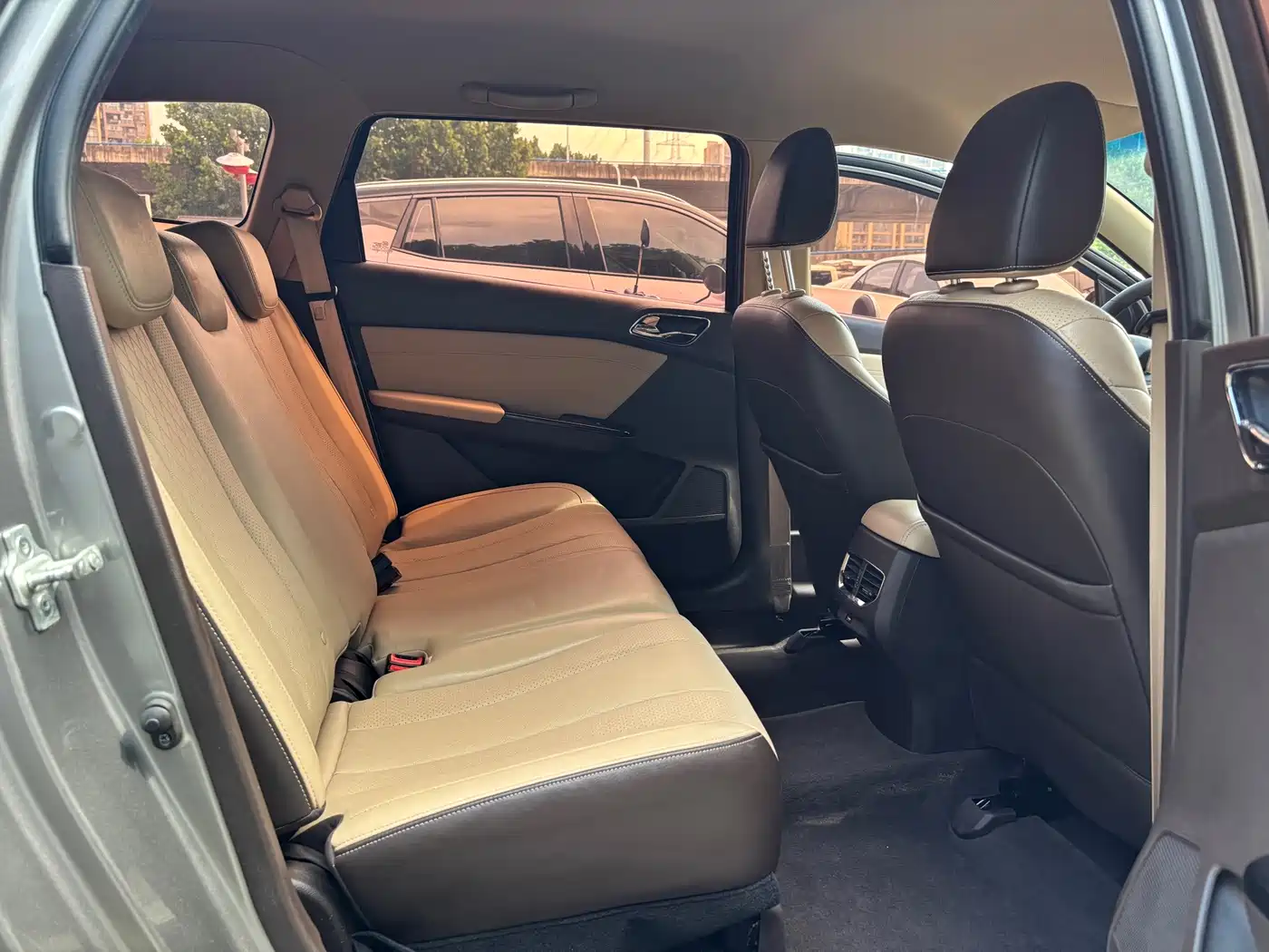 Baojun 310W 2018 2017 1.5L Manual Fashion Edition (China V)